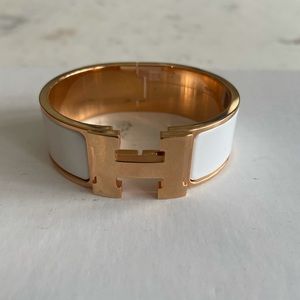 Hermes clic clac H bracelet… authentic… never worn…White with rose gold…. 3/4 in